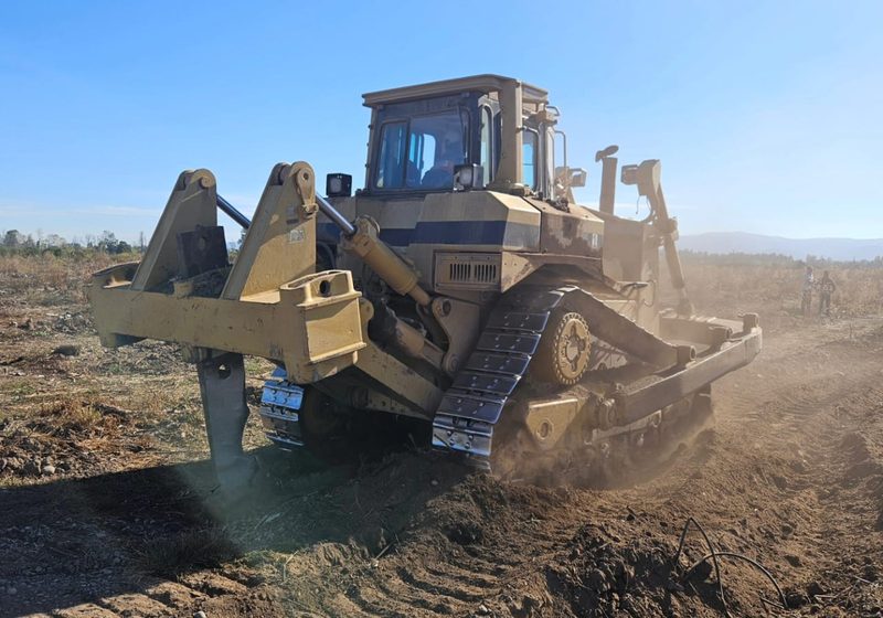 Bulldozer Caterpillar D8R en faena